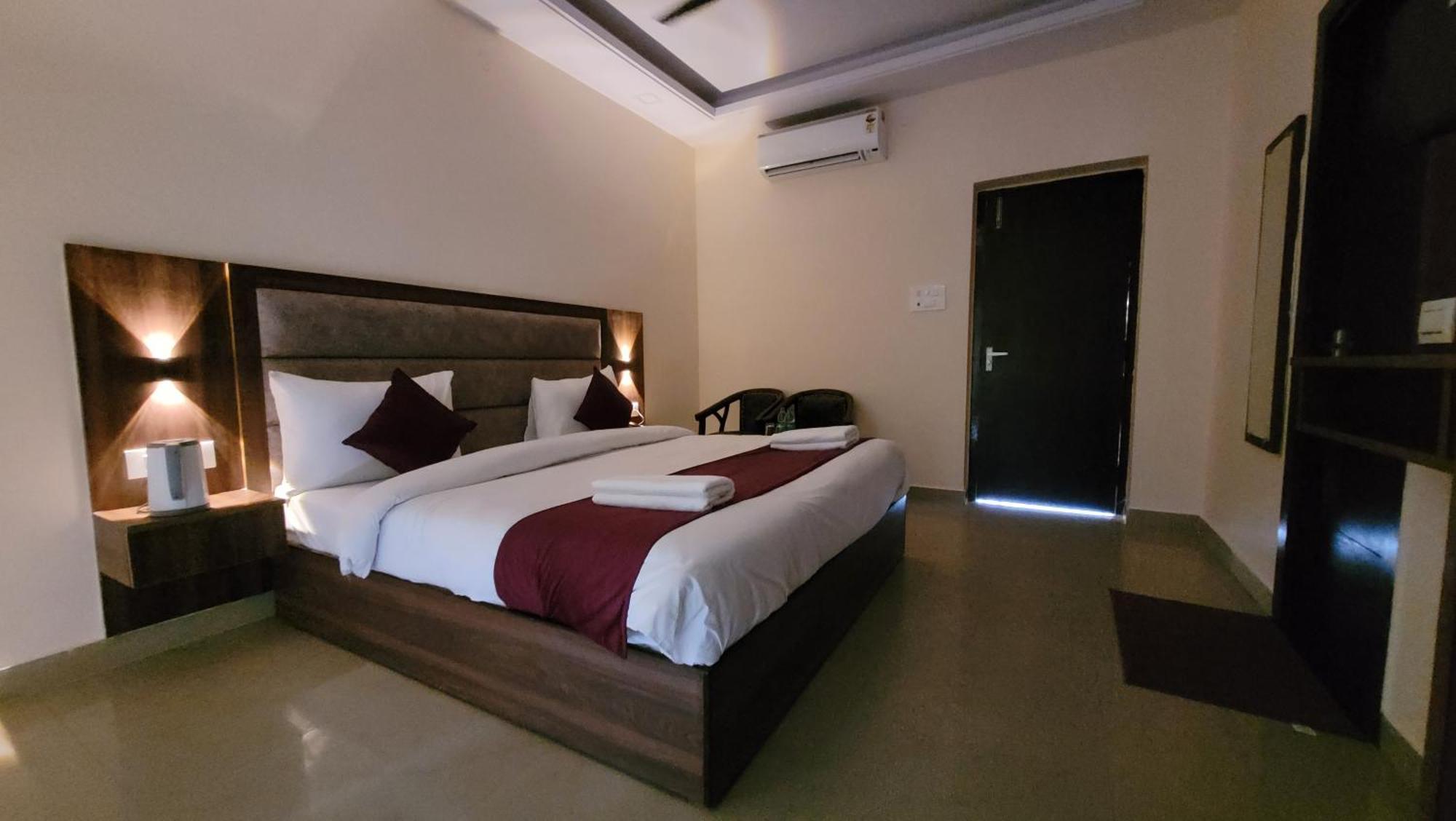 Hotel Keshav Nandan By The Shivaay Rishikesh Ngoại thất bức ảnh