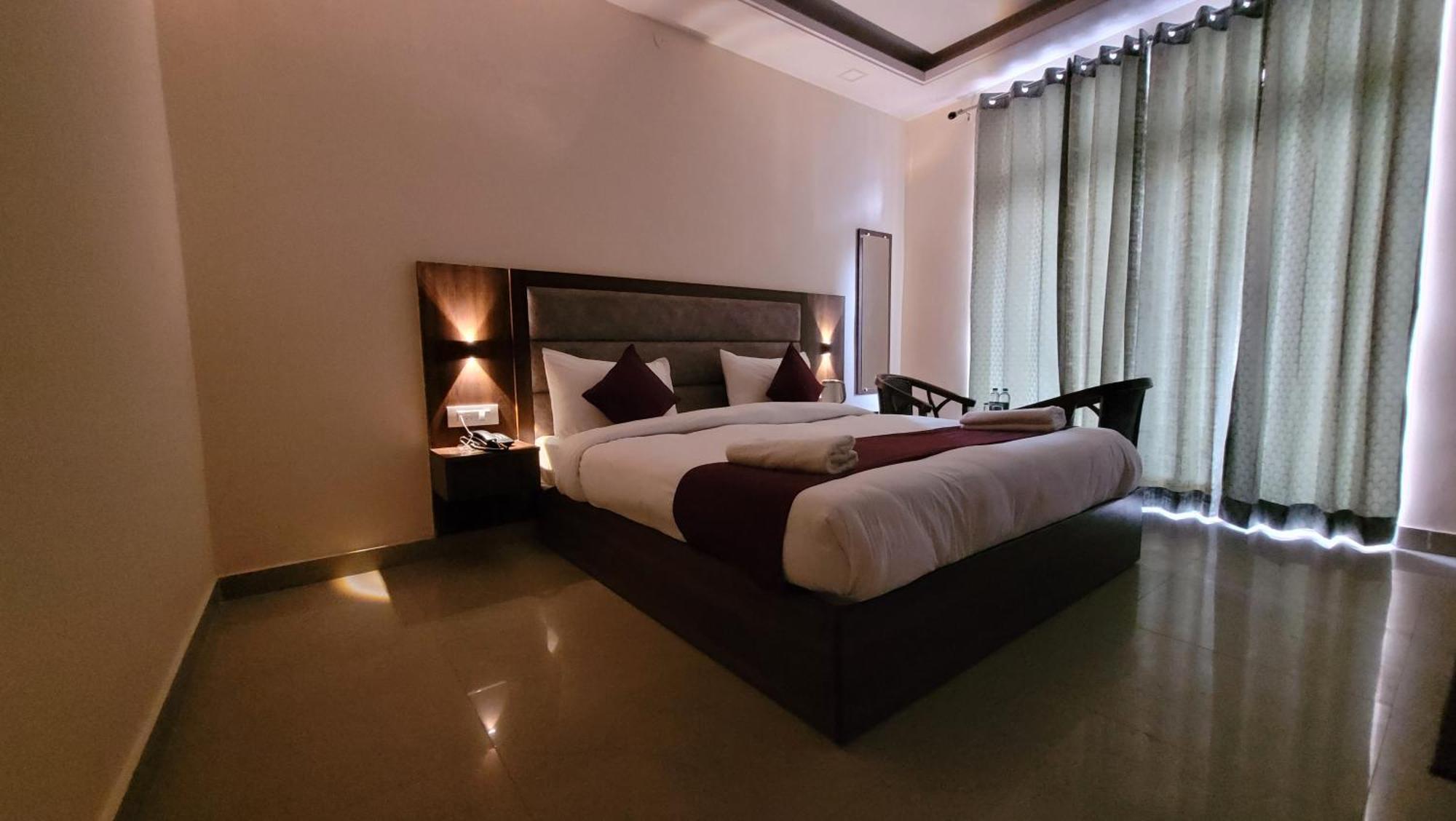 Hotel Keshav Nandan By The Shivaay Rishikesh Ngoại thất bức ảnh